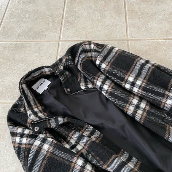BB Dakota plaid times coat - Picture 6 of 8